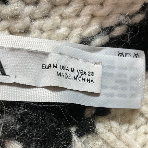 ZARA Black & White Vee Neck Pullover Sweater with Wool & Alpaca US Sz M - Picture 5 of 9